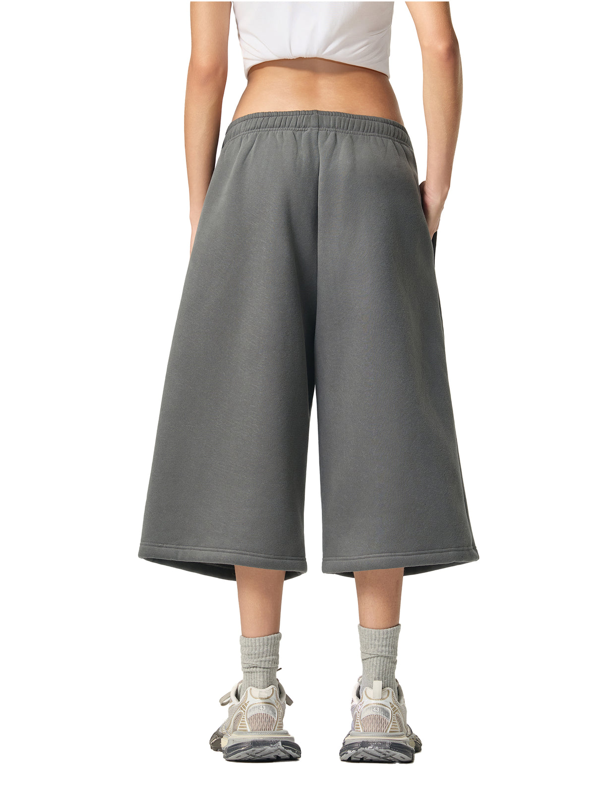 Rifted Relaxed Drawstring Three-quarter Sweatpants